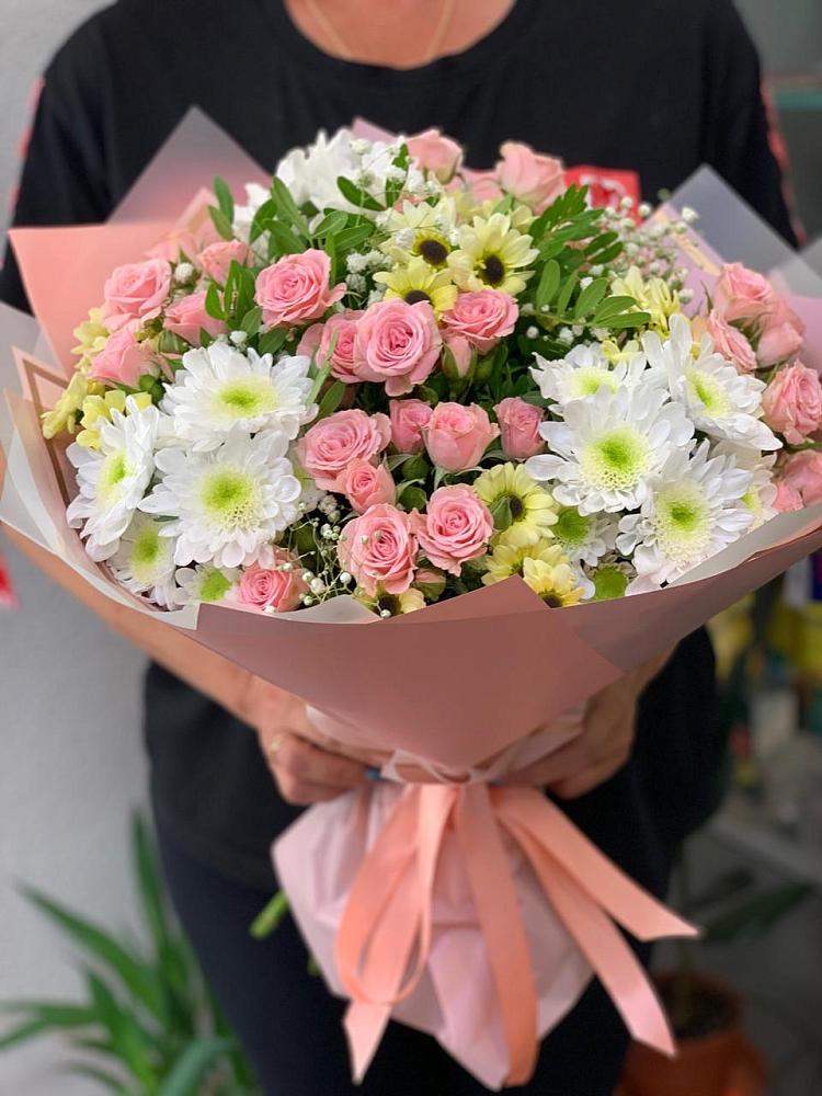 Букет цветов из: Розы и Хризантемы в Куровском