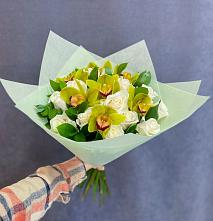 Букет цветов из:  Орхидеи и Розы в Куровском